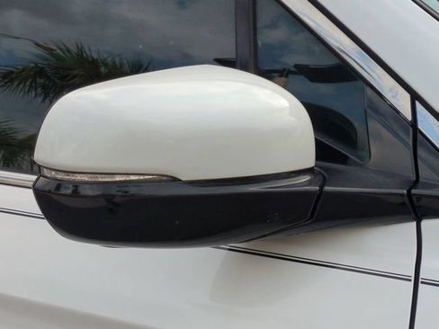 Used 2017 Honda Pilot Elite image 13