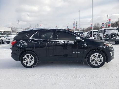Used 2021 Chevrolet Equinox Premier image 2