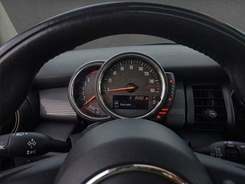 Used 2015 MINI Cooper 4-Door Hardtop FWD image 11