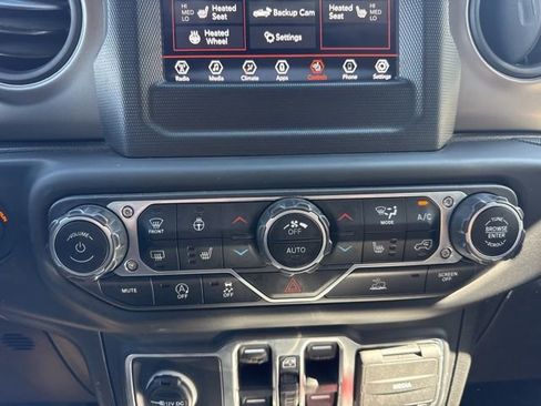 Used 2021 Jeep Gladiator Sport AWD/4WD image 23