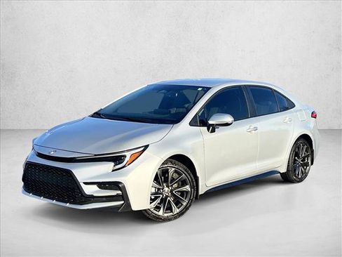 Certified 2024 Toyota Corolla SE image 25