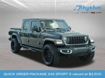Used 2024 Jeep Gladiator Sport