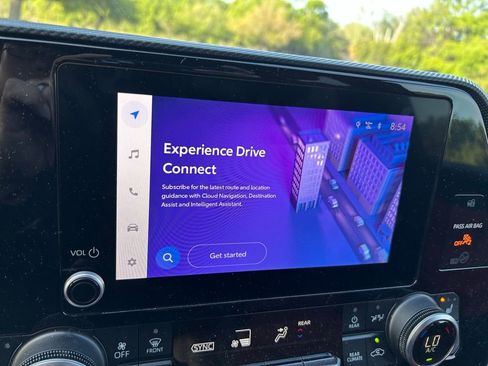 Used 2023 Toyota Highlander XSE image 25