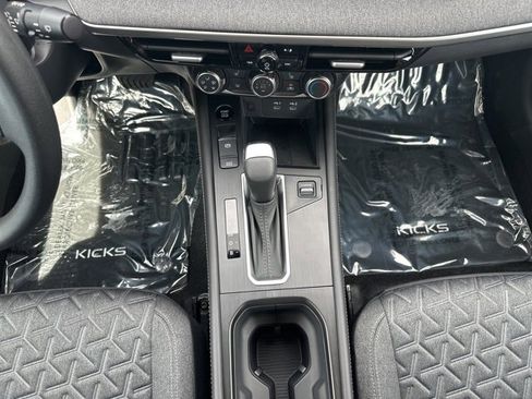 New 2025 Nissan Kicks SV w/ SV Premium Package image 21