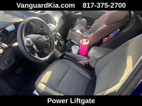 Used 2016 Ford Escape SE w/ Equipment Group 201A AWD/4WD image 5