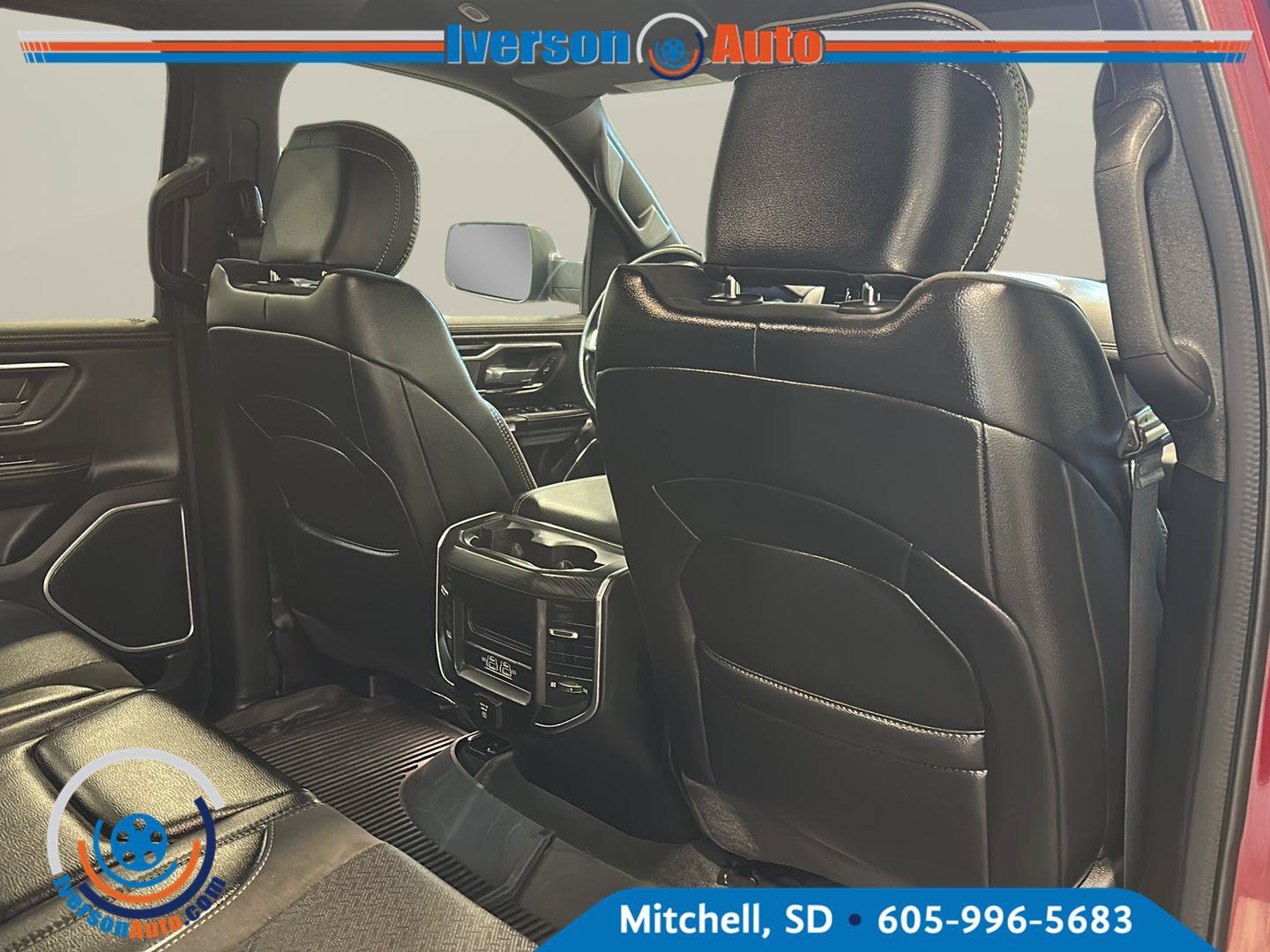 Used 2023 RAM 1500 Laramie AWD/4WD image 31