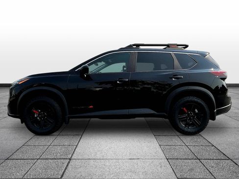 Certified 2026 Nissan Rogue SV AWD/4WD image 8
