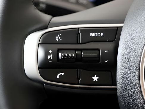 Used 2025 Kia K5 EX FWD image 44