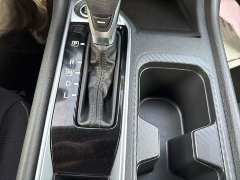 Used 2020 Nissan Sentra SV image 29