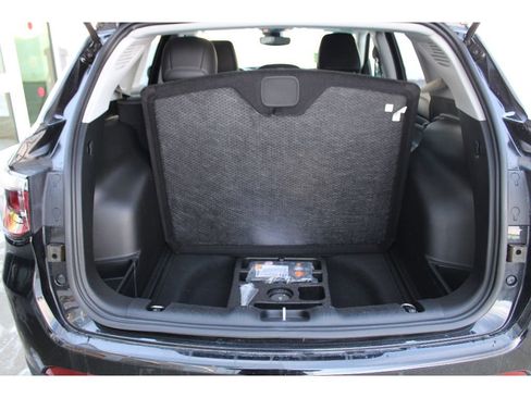 Certified 2022 Jeep Compass Limited image 9