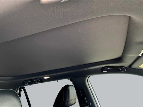 Used 2025 Honda Pilot Black Edition image 14