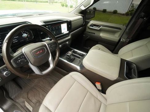 Used 2024 GMC Sierra 1500 SLT w/ SLT Premium Plus Package AWD/4WD image 27