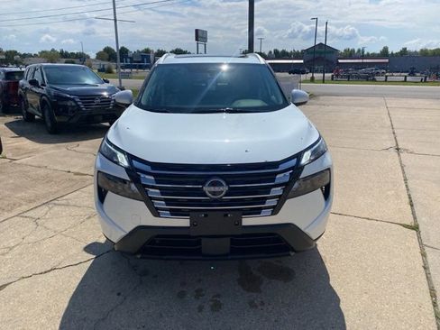 New 2026 Nissan Rogue SV w/ SV Premium Package image 9