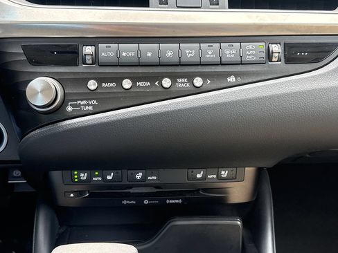 Used 2021 Lexus ES 300h w/ Premium Package FWD image 24