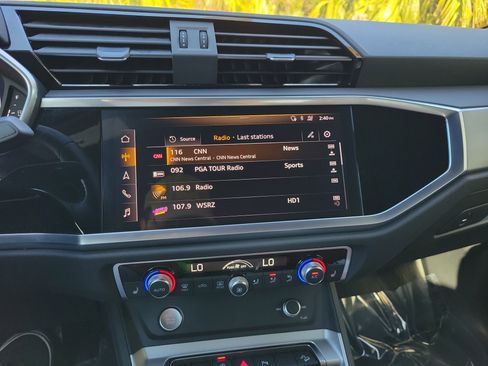 Used 2020 Audi Q3 2.0T Premium Plus image 23