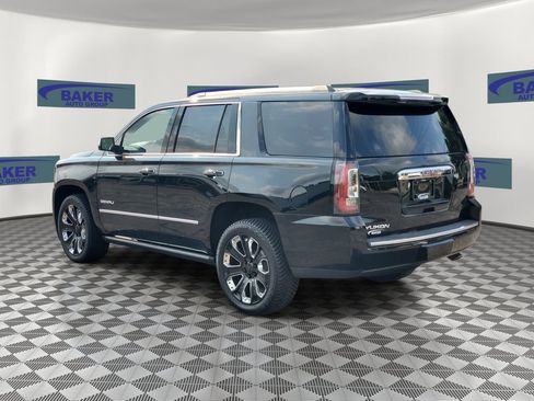 Used 2020 GMC Yukon Denali w/ Denali Ultimate Black Edition AWD/4WD image 3
