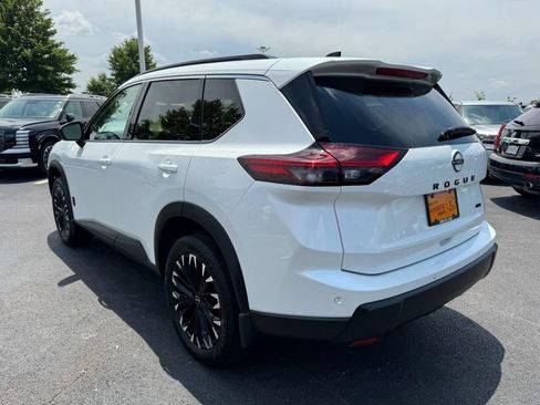 Used 2026 Nissan Rogue Dark Armor AWD/4WD image 5