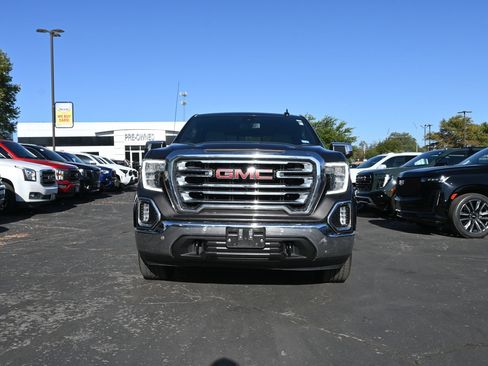 Used 2022 GMC Sierra 1500 SLT AWD/4WD image 2