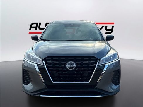 Used 2024 Nissan Kicks S FWD image 2