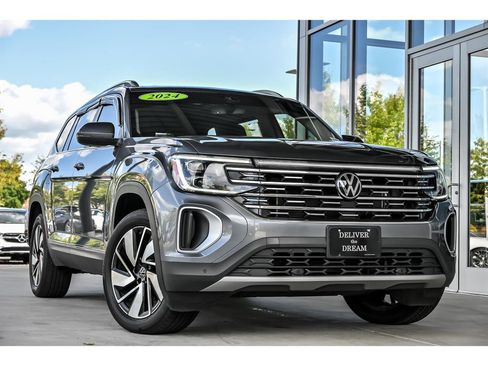 Used 2024 Volkswagen Atlas SEL image 1