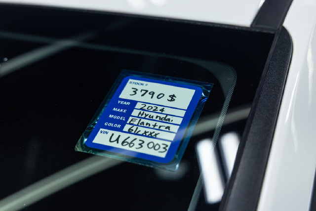 Used 2024 Hyundai Elantra SEL FWD image 28