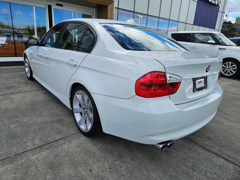 Used 2006 BMW 330i Sedan RWD image 7