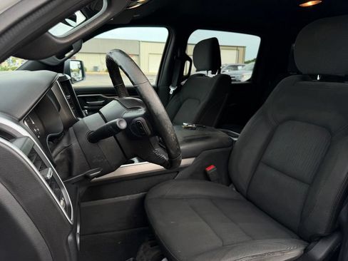 Used 2019 RAM 1500 Big Horn AWD/4WD image 13