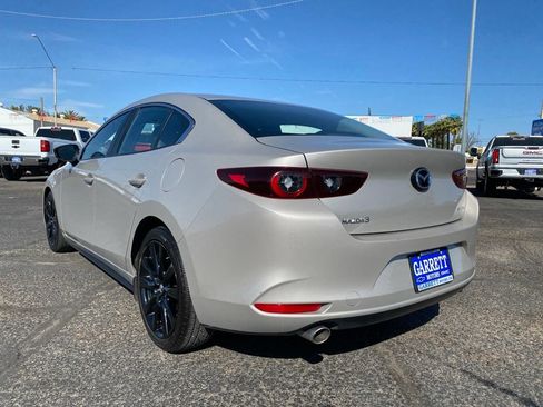 Used 2024 MAZDA MAZDA3 s FWD image 12