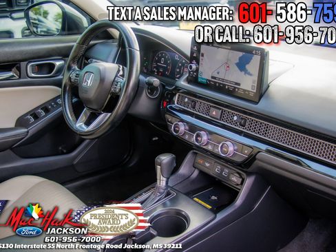 Used 2023 Honda Civic Touring image 7