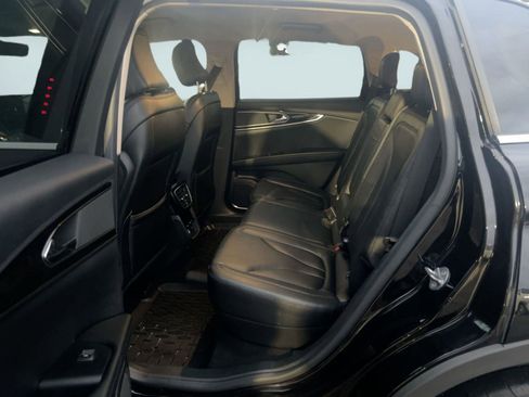 Used 2023 Lincoln Nautilus AWD w/ Premium Package image 14