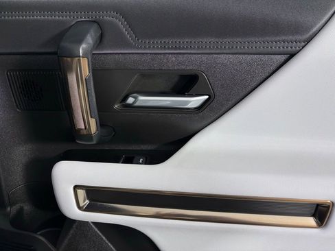 Used 2025 GMC Hummer EV 3X w/ Extreme Off-Road Package image 18