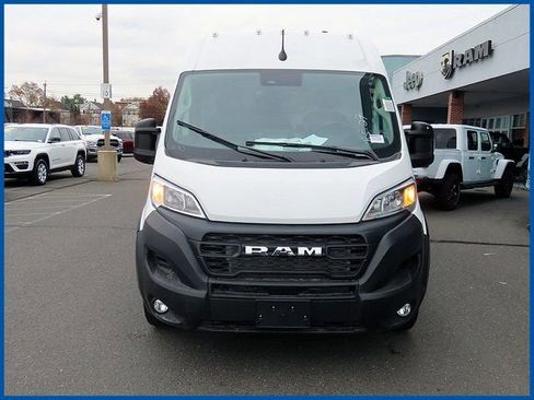 New 2026 RAM ProMaster 2500 w/ Convenience Group FWD image 3