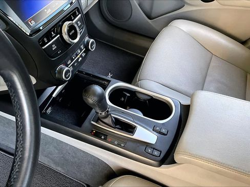 Used 2017 Acura RDX FWD w/ Advance Package image 16