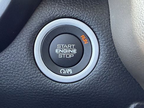 Used 2020 RAM 1500 Laramie image 25