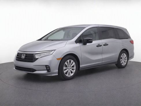 Used 2021 Honda Odyssey LX image 1