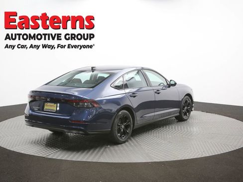 Used 2025 Honda Accord SE image 41