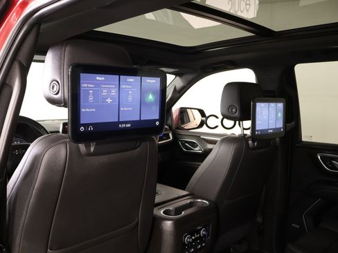 Used 2021 Chevrolet Tahoe Z71 w/ Luxury Package image 16