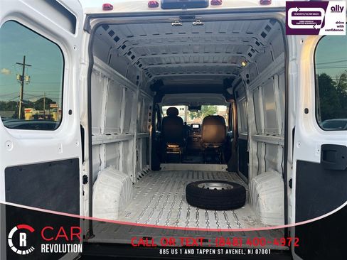 Used 2023 RAM ProMaster 2500 FWD image 9
