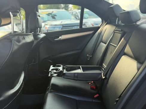 Used 2009 Mercedes-Benz C 300 4MATIC Sedan image 18