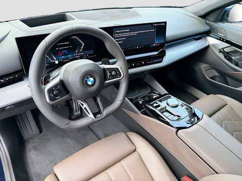 Used 2026 BMW 530i xDrive w/ M Sport Package AWD/4WD image 9