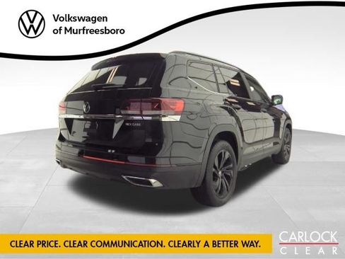 Used 2023 Volkswagen Atlas SE w/ Black Wheel Package image 4