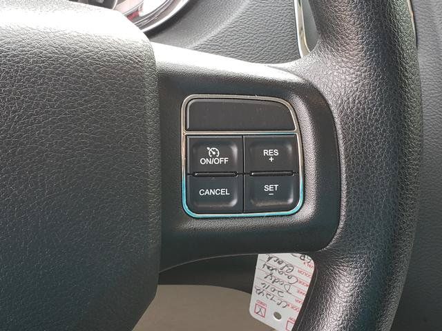 Used 2016 Dodge Grand Caravan SXT FWD image 22