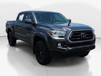 Used 2022 Toyota Tacoma SR5 AWD/4WD video 3