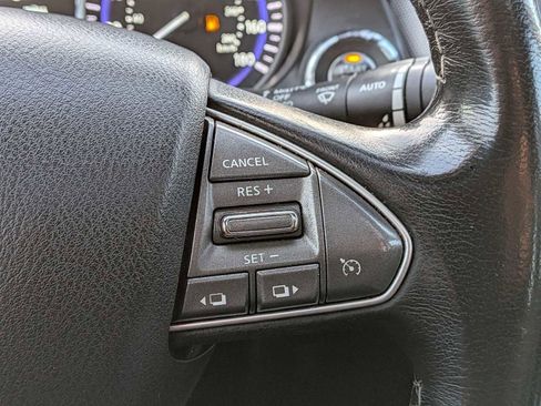 Used 2017 INFINITI Q50 Signature Edition w/ All Weather Package (L93) image 25