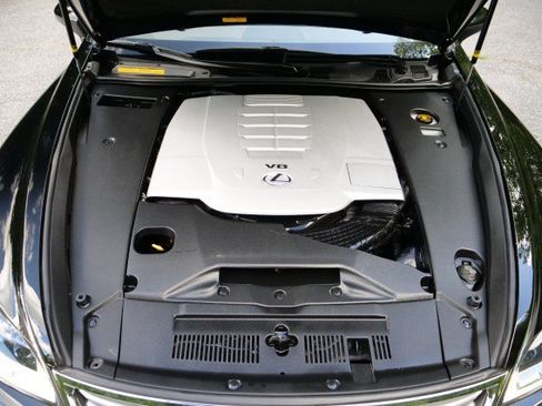 Used 2016 Lexus LS 460 w/ Comfort Package RWD image 51