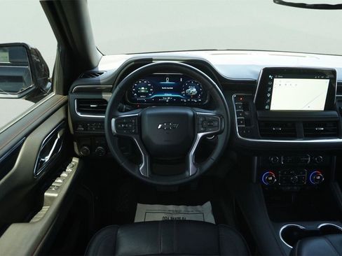 Used 2023 Chevrolet Suburban RST w/ Luxury Package RWD image 23