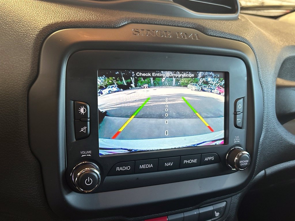 Used 2017 Jeep Renegade Trailhawk AWD/4WD image 13