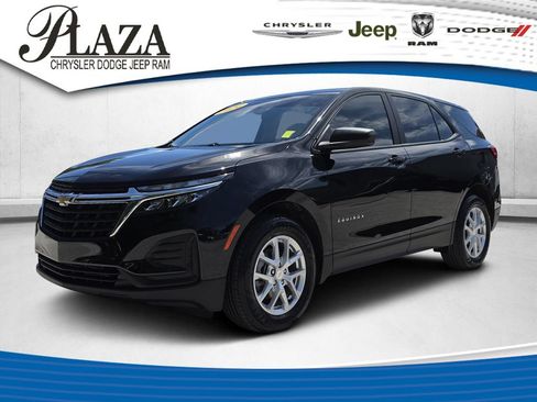 Used 2024 Chevrolet Equinox LS w/ Driver Confidence II Package FWD image 1