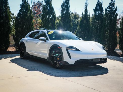 Used 2023 Porsche Taycan 4 Cross Turismo w/ Premium Package image 2