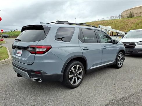 Used 2023 Honda Pilot Elite image 6